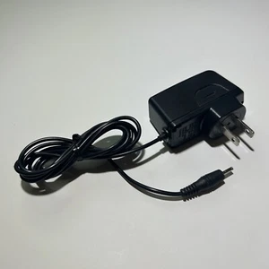 Sanyo AC Adapter Model SCP-14ADT 5.1V 800mA - Picture 1 of 4