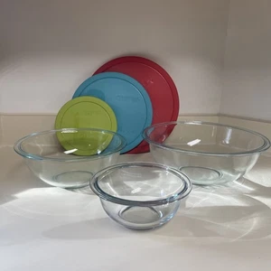NEW Pyrex 3 Piece Mixing Bowl Set  1qt 2.5qt And 4qt With Lids New without Box - Picture 1 of 5