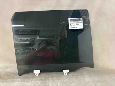 2014 NIssan Juke Rear Door Glass Passenger Side Privacy - Изображение 1 из 4