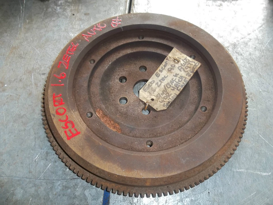 Volante automático Ford Escort MK6 1997-1998 1.6 Z-TEC.  Foto 1 de 1