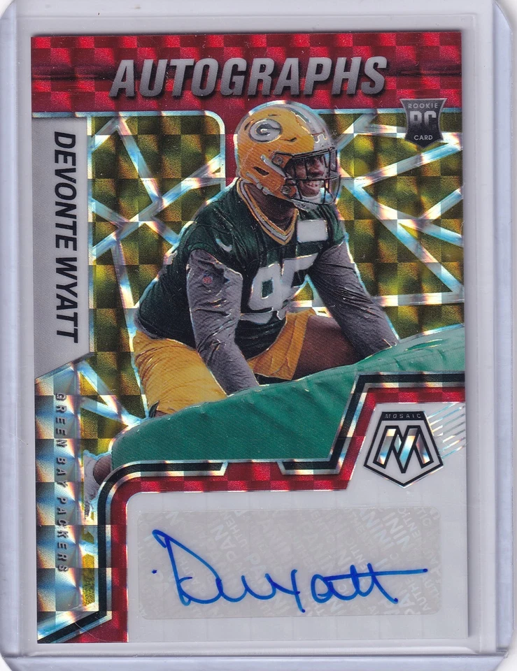Devonte Wyatt 2022 Panini Mosaic Red/Yellow Choice Fusion Prizm Rc Auto - Image 1 of 2