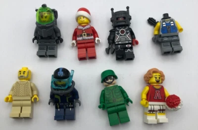 LEGO LOT OF 8 FIGURES CHEERLEADER SANTA ROBOT ARMY MAN QUIVER ATLANTIS DIVER - Image 1 of 4