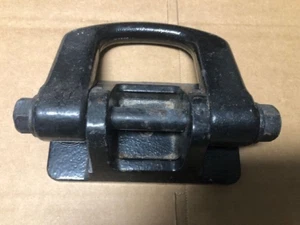 Hummer H3 Bumper Factory OEM Tow Hook Back w/Mount ***NTO - Foto 1 di 1