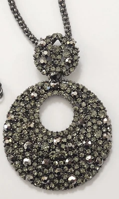 Colar pingente de corrente Gunmetal cinza esfumaçado strass estilo art déco romântico - Imagem 1 de 4