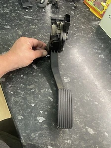 VAUXHALL ZAFIRA C TOURER ACCELERATOR THROTTLE PEDAL 13253791 FBZ26 - Picture 1 of 6