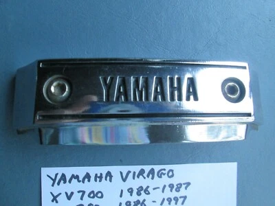 Yamaha Virago XV700 / XV750 / XV1100 emblema de cubierta de horquilla delantera 1RM-23122-00-00 Foto 1 de 4