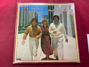 J5-2 BILL GAITHER TRIO We Are Persuaded - 1979 - WSB-8829 - GOSPEL - Picture 1 of 8