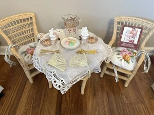 Pleasant Company American Girl Roll Samantha Birthday Party Set - Picture 1 of 4