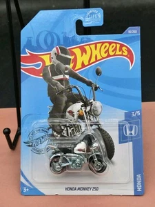 Hot Wheels 2017 Honda Monkey Z50 3/5 Honda Serie Bianco MOTO 10/250 - Foto 1 di 2