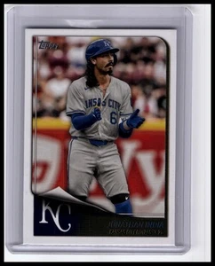2025 Topps #8 Jonathan India Flagship Collection Kansas City Royals - Picture 1 of 2