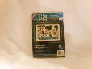 Jiffy Kit Punto Croce Contato - Udderly Cool Cow 14ct Bianco Aida 7" x 5" Kit - Foto 1 di 3
