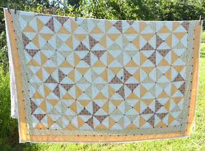 Edredón vintage 6" cuadrados compuesto por triángulos, algodones, acabado corbata Foto 1 de 4