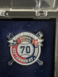 St Louis Cardinals Mark McGwire Commemorative 70 Home Runs Sept. 27th, 1998 Pin - Picture 1 of 3