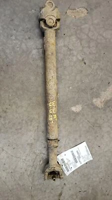 2000JEEP CHEROKEE 6 CYLINDER AT FRONT DRIVE SHAFT W-W:19" U-U:28" - Image 1 of 4