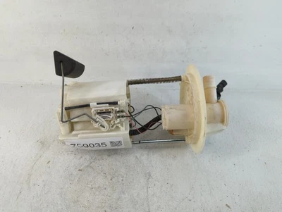 2005-2008 Pontiac Vibe Electrical Gas Fuel Pump Assembly XC8EC - Image 1 of 4