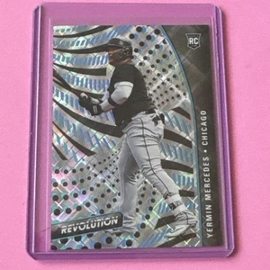 Yermin Mercedes 2021 Chronicles Revolution #81 White Sox RC Rookie Blue/99 - Imagen 1 de 3