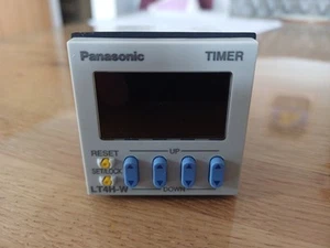 1PZ LT4H-AC240VS LT4HAC240VS ATL5187 NUOVO Panasonic Timer - Foto 1 di 5