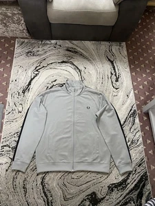 Fred Perry Trainingsjacke Kontrastband Kalkstein neu mit Etikett Größe 2XL Herren J5557-181 - Bild 1 von 19