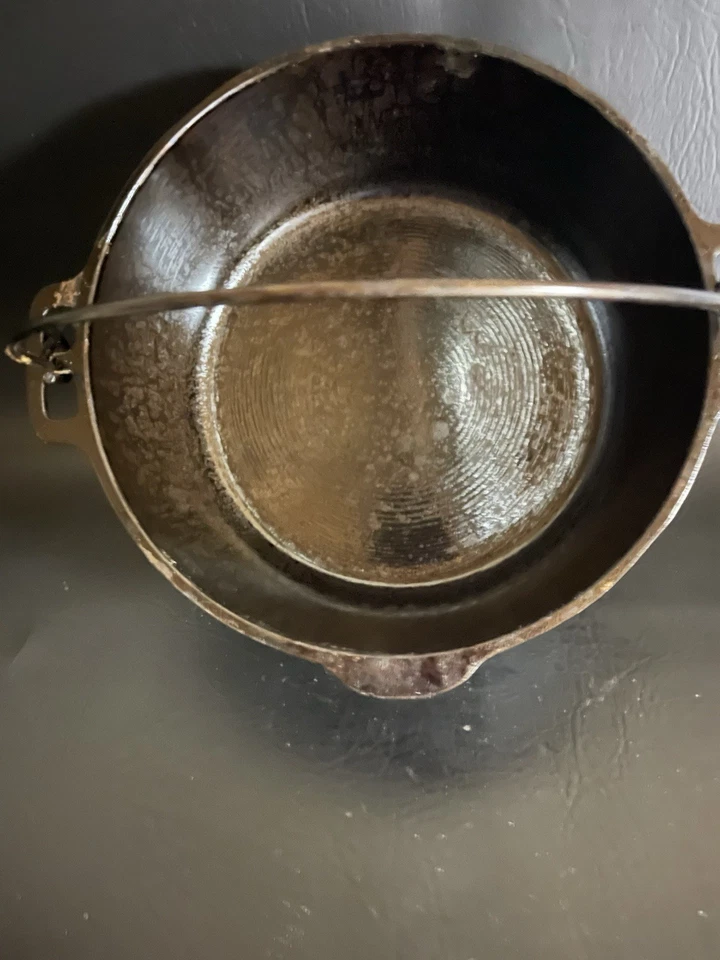 Антикварный чугунный горшок 10 дюймов - Изображение 1 из 4