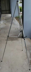 Quartet® Lightweight Telescoping Tripod Easel Adjusts 36" to 66" Silver Used - Picture 1 of 8