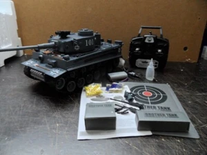 Ferngesteuerter Tiger Panzer - mit Sound und Rauch 1:16 Maßstab - Bild 1 von 4