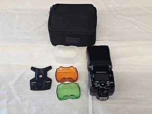 Nikon Camera Speedlight Digital Flash Unit SB-700 Shoe Mount - Picture 1 of 13