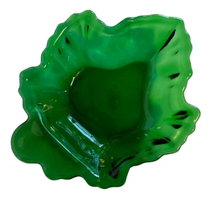 Vintage Fire King Forest Green Glass Maple Leaf Bowl / Candy Dish Made in USA - Picture 1 of 6