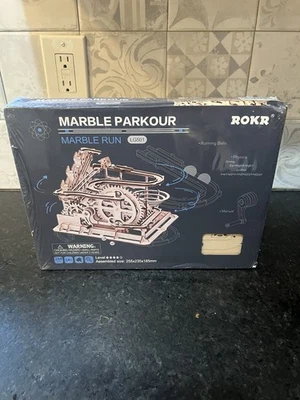 NEW SEALED ROKR Marble Parkour Marble Run LG501 254 pc wooden model kit - Image 1 of 4