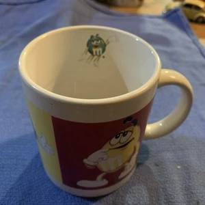 *Neu im Karton* M&M Kaffeebecher (weiß) #2786 gelb rote Figuren  - Bild 1 von 3