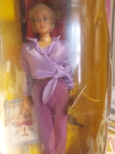 1998 Exclusive Toy Products | The Bond girls | Pussy Galore Figurine | Limited - Picture 1 of 4