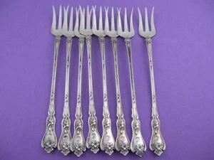 Rare 8 Sterling WHITING 5 1/2" non-pierced Cocktail / Oyster Forks VIOLET 1905 - Bild 1 von 5