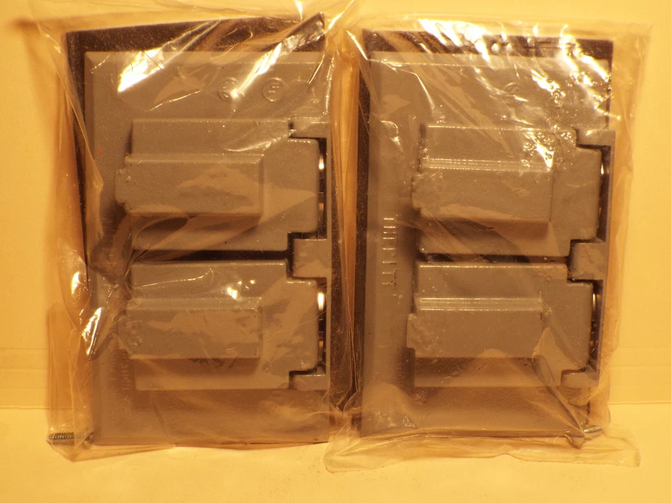 Thepitt TP7207 Rectangular Self-closing 1-gang Weatherproof Outlet Cover 2 Outl