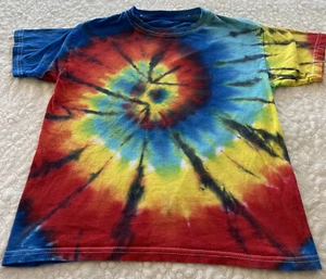 Boys Blue Red Yellow Black Green Spiral Tie Dye Short Sleeve Shirt 7-8 - Picture 1 of 8