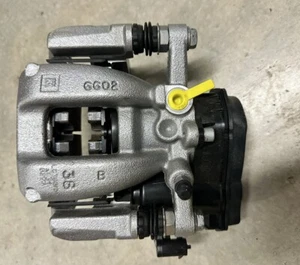 NEW GENUINE GM 2016-2025 CHEVROLET MALIBU REAR LEFT DRIVER SIDE BRAKE CALIPER - Picture 1 of 6