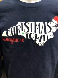 Christmas Town USA Mcadenville Carolina del Norte 2017 azul manga larga pequeño - Imagen 1 de 9