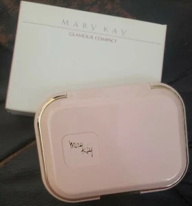 Mary Kay Refillable Make-up Case, Glamour Compact 0101 - Picture 1 of 2