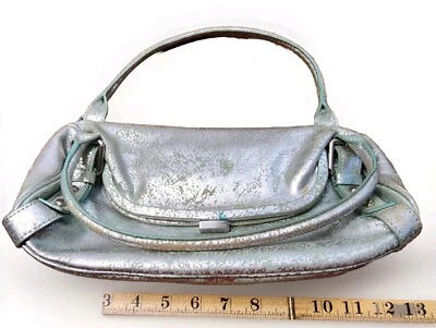 Сумочка Kenneth Cole серебристая металлик зеленая кожа маленькая - Изображение 1 из 4