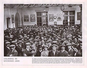 1914 PRINT WWI ~ ENLISTING RECRUITMENT OFFICE ARMY GREAT SCOTLAND YARD - Picture 1 of 1