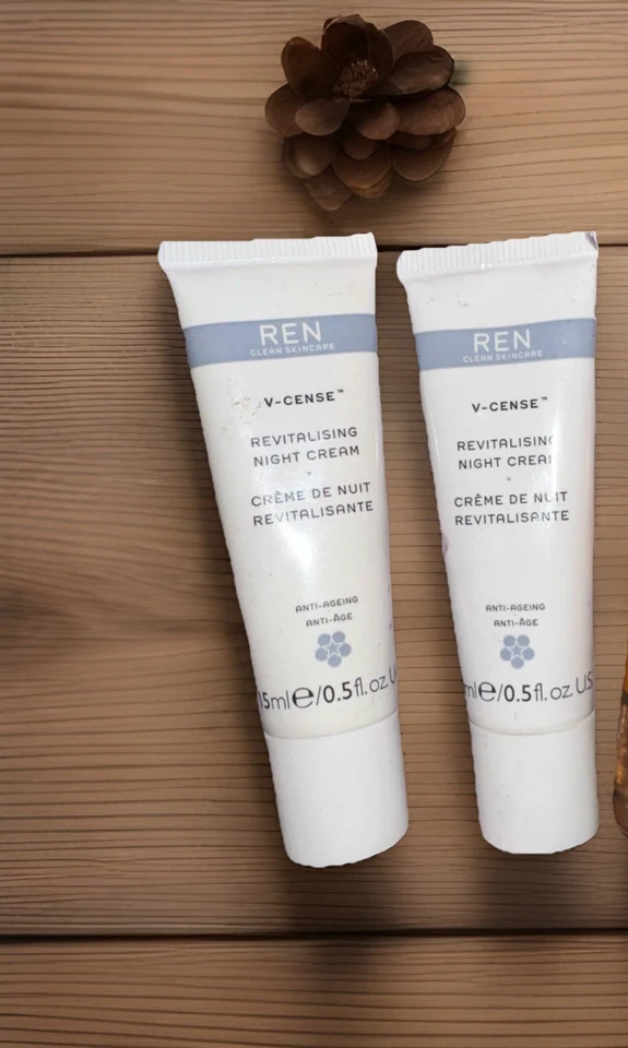 Crema de noche revitalizante REN Clean Skincare V-Cense 0,5 oz (2) tubos + tónico AHA Foto 1 de 4