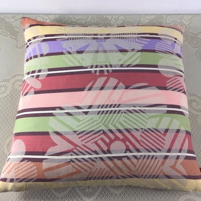 Almohada Missoni retirada 14 X 14 nueva con etiquetas llena de plumón Foto 1 de 3