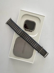 Apple Watch Ultra 2 49mm Titanium Blue Alpine Loop - Photo 1 sur 3