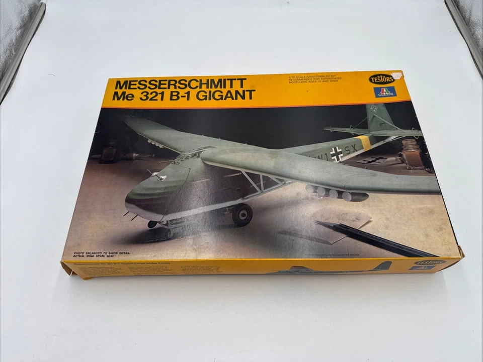 1979 Testors Italeri 865 Messerschmitt Me 321 B-1 Gigant 1/72 Scale Kit Open Box - Image 1 of 4