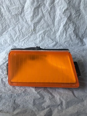 Ferrari 512 BB RH Front Indicator Orange 50104108 - Immagine 1 di 3