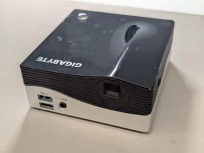 Mini PC Built in Projector Gigabyte BRIX  i3-4010U 8GB RAM 240GB SSD Win 10 - Image 1 of 4