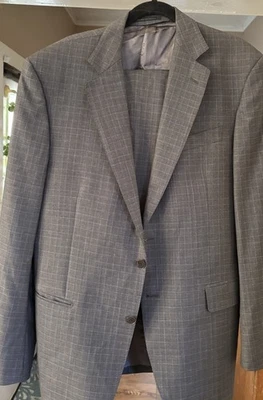 Terno Luigi Bianchi Mantova cinza mistura de lã com padrão xadrez sutil tamanho 40 - Imagem 1 de 4