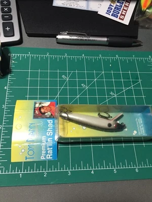 SEÑUELO MINNOW DE DISEÑO DE 3" SOMBREADO NEGRO VINTAGE DESCONTINUADO HECHO EN PAQUETE/EE. UU. Foto 1 de 3