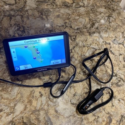 Garmin Nuvi 2797LM GPS 7 inch Voice Command Bluetooth Mount Car Charger Bundle - Image 1 of 4
