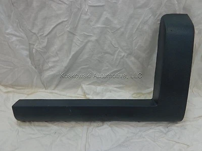 15690008 Almohadilla de ajuste inferior para tablero 88 Chevy C1500 GMC 15590572  Foto 1 de 4