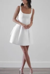 Vestido Miss Veil con lazo Mini Vestido Línea A, Talla 4 *Blanco* - Imagen 1 de 7