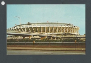 Post Card Cincinnati OH Riverfront Stadium - Picture 1 of 1